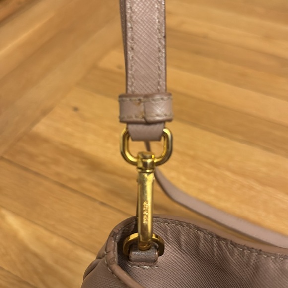 Prada Saffiano Lux Tote in Cammeo. - Picture 13 of 15